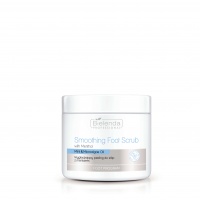 BIELENDA - FOOT PROGRAM - Wygładzający peeling do stóp z mentolem 600 g